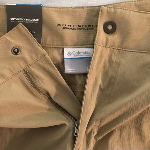NWT Columbia Court Short  Tan Ladies 16 - Picture 3 of 15